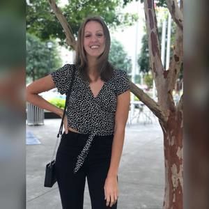 Meet your Posher, Tiffany